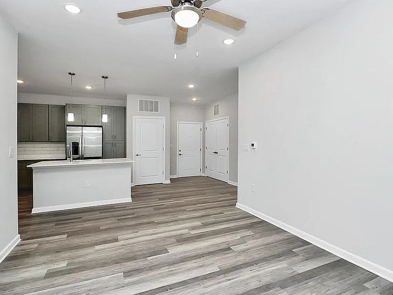 520 Tom Hunter Rd — Photo 32