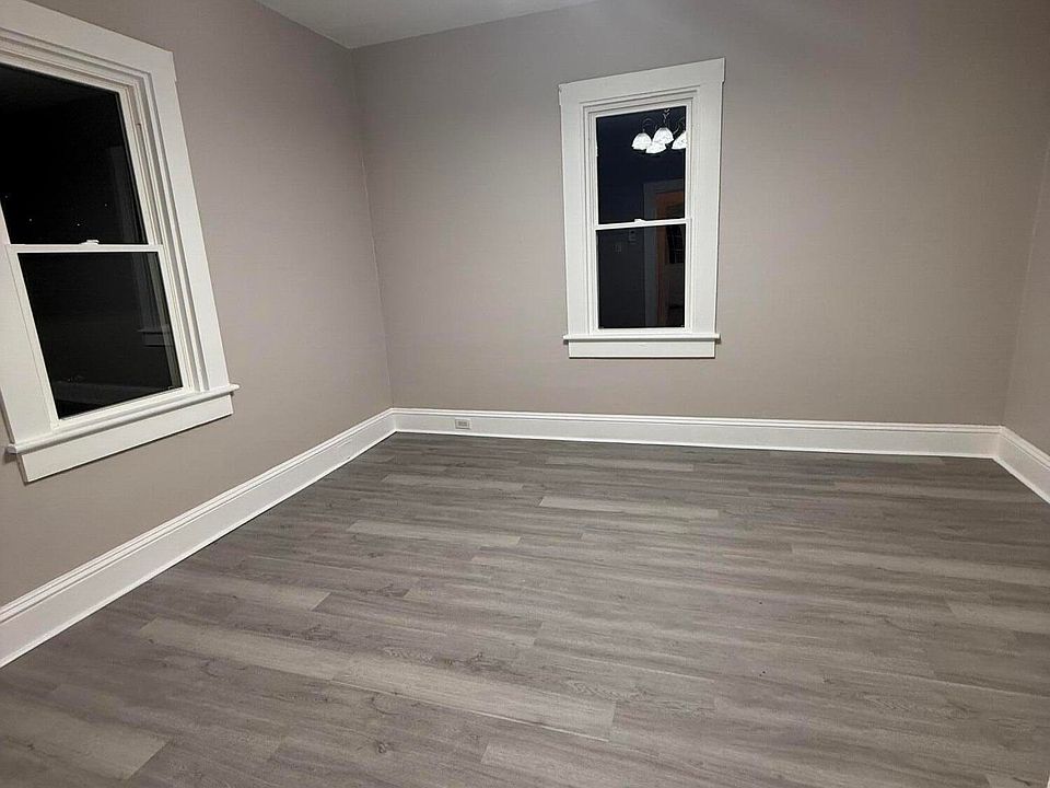 1st image of 929 Stafford Ave APT 2