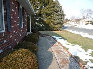 4488 Graystone Dr, Nazareth, PA