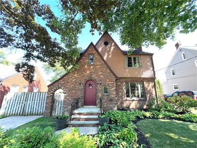 2709 Lakeview Ave, Rocky River, OH, 44116