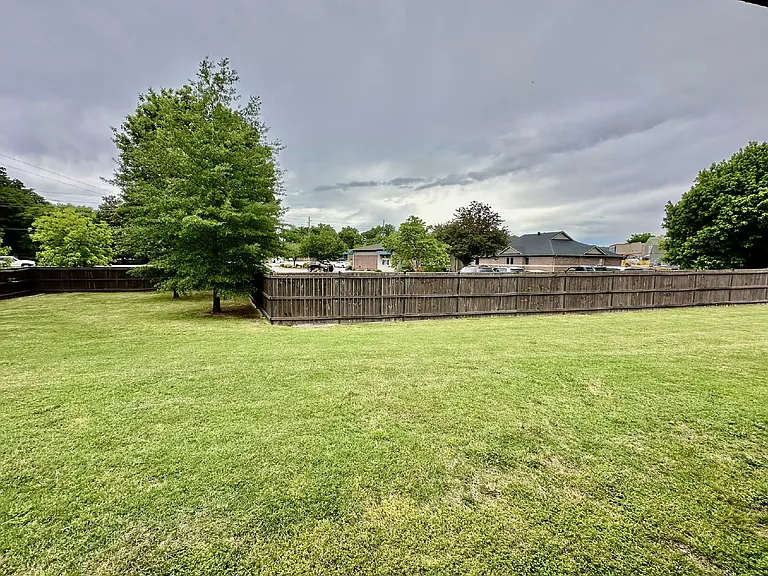 186 Old Farmington Rd — Photo 58