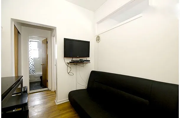 Rented by Eisenberg Exclusives | media 41