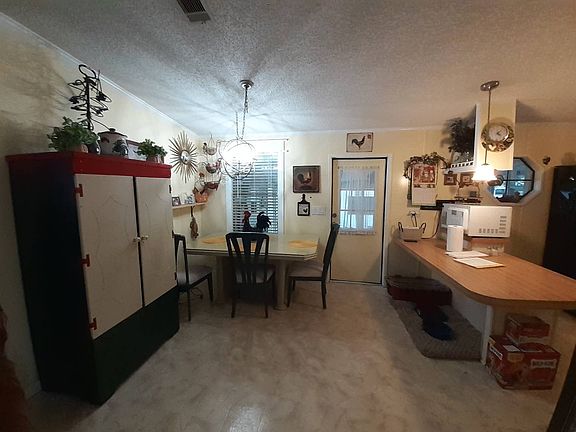 5th image of 3517 Wildberry Way