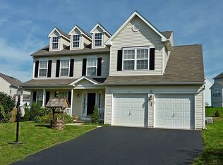 227 Turnberry Dr, Thorndale, PA 19372