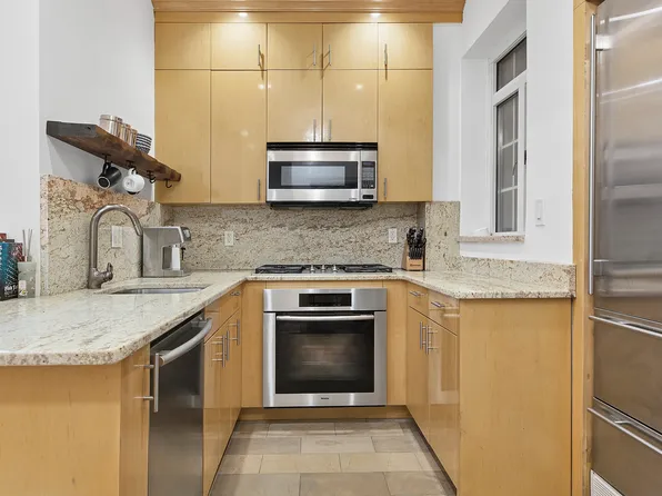 59 East 75th Street image 4 of 8