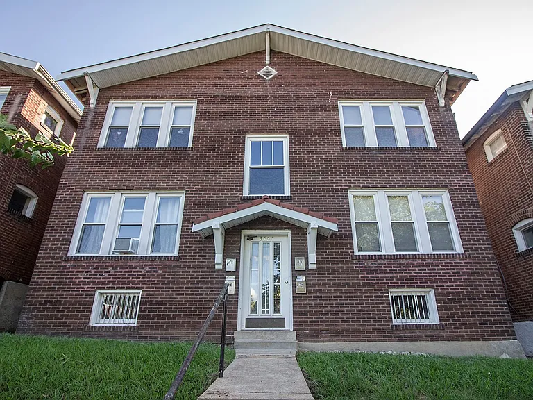 3654 Neosho St — Photo 6