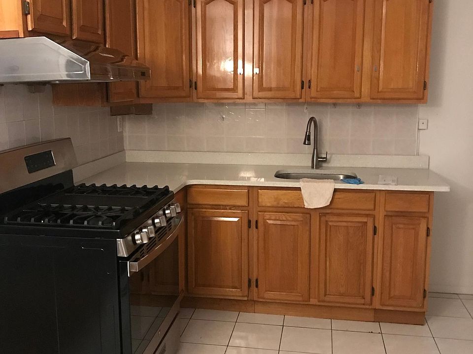 1st image of 14474 37th Ave #1