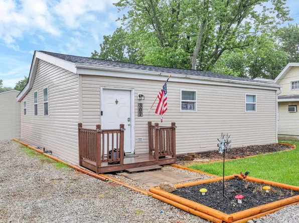 307 Central Ave, Buckeye Lake, OH 43008