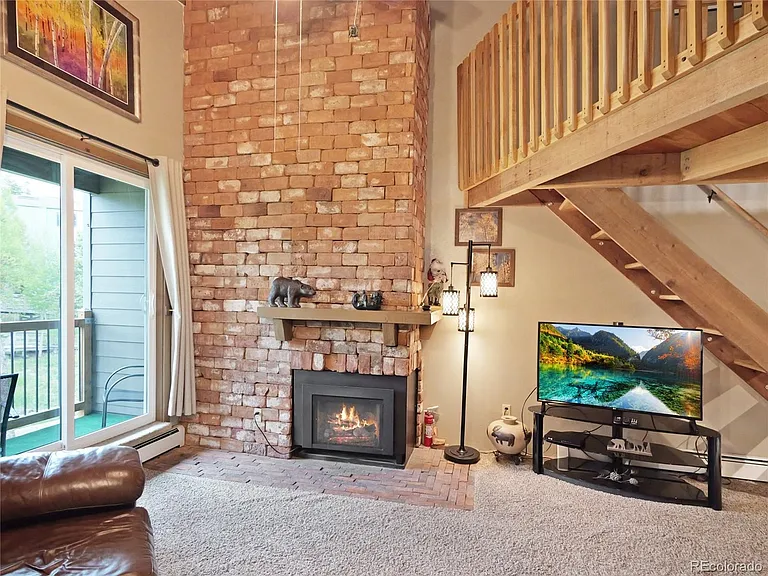 2200 Lodge Pole Cir #B-306 — Photo 11