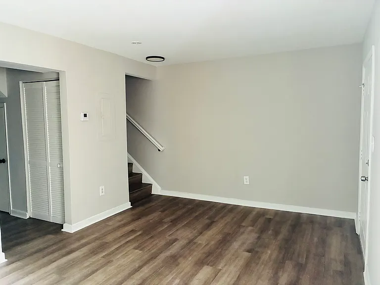 3530 E Richmond Rd #15 — Photo 5