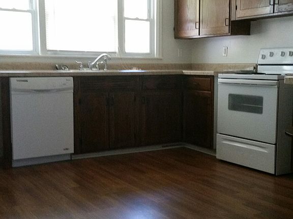 3rd image of 1315 W 1st St APT 19
