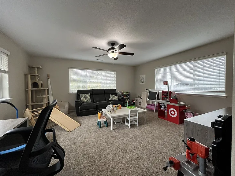 14199 SW Tewkesbury Dr — Photo 58