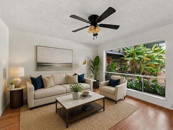 3rd image of 1849 Marshall St APT 9