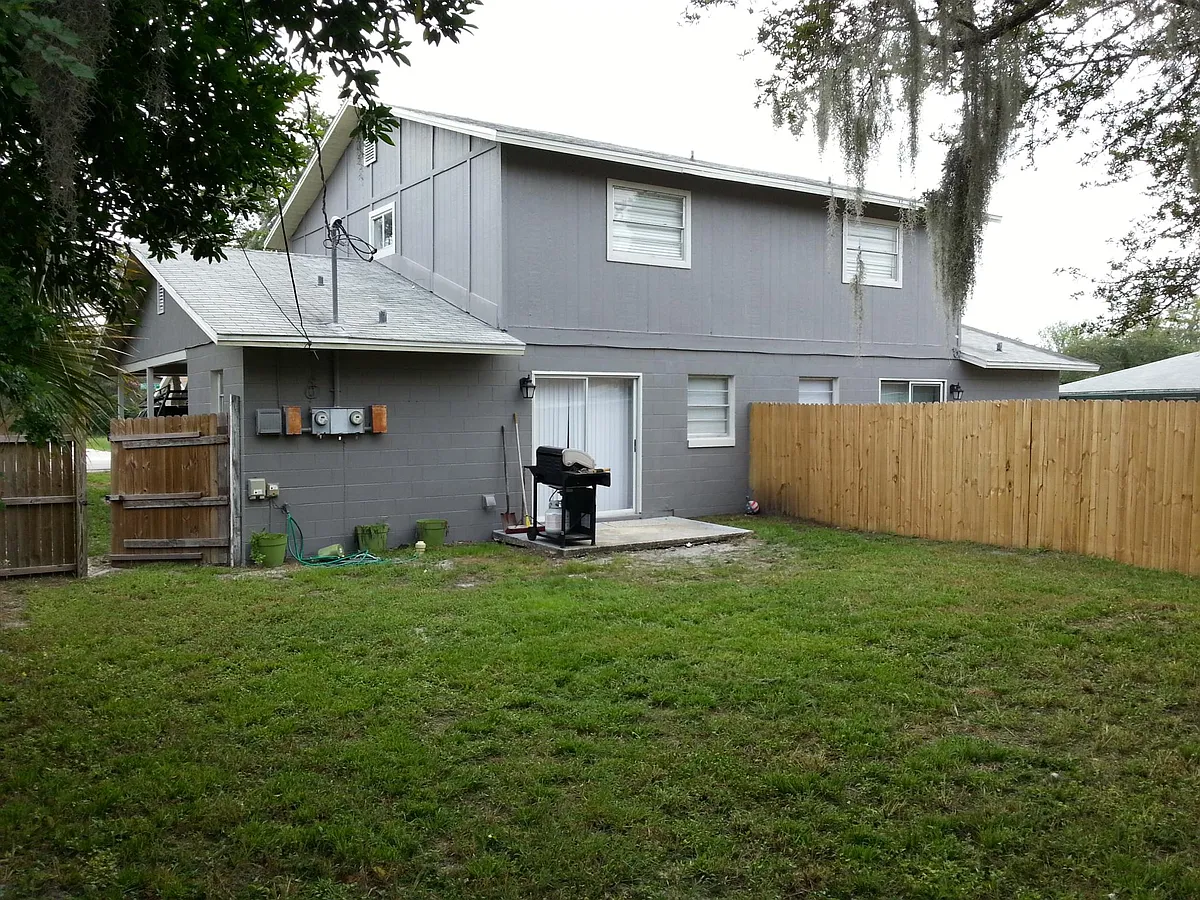 Building Photo - 200 Moyses Rd