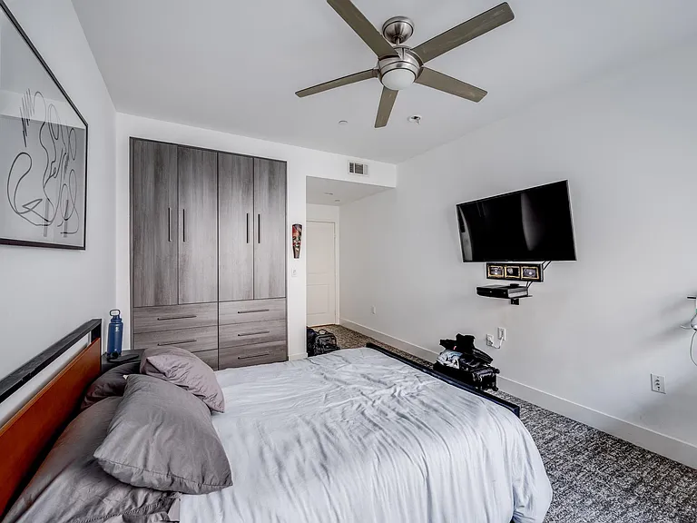 1411 N Detroit St #305 — Photo 9