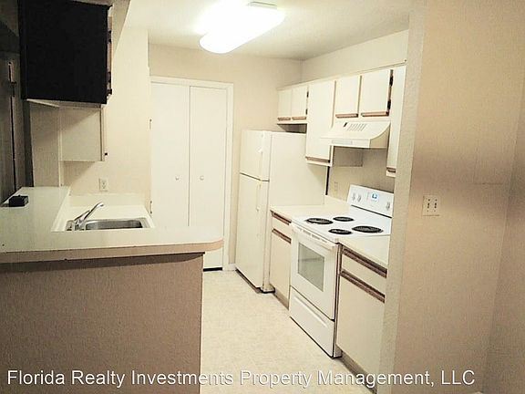 3rd image of 5501 Rosebriar Way APT 106