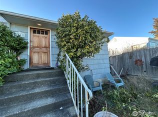 3841 37th Ave SW, Seattle, WA 98126