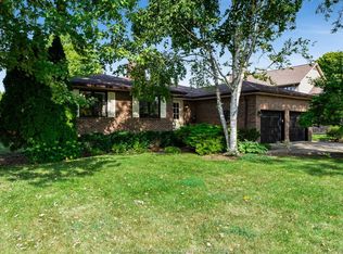 105 Pointe West Dr, Amherstburg, ON N9V 3P1