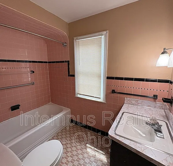 3882 Faversham Rd — Photo 18