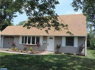 44 Jump Hill Rd, Levittown, PA 19056