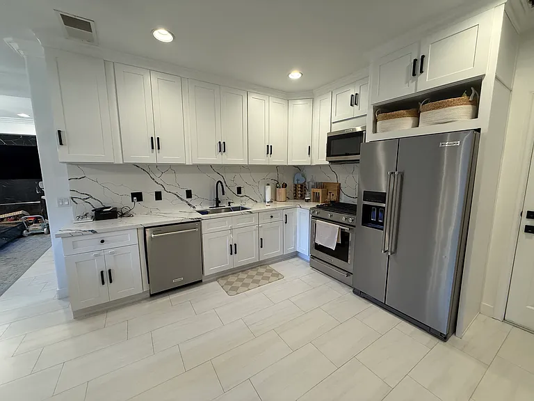 1200 E Highland Ave #205 — Photo 6