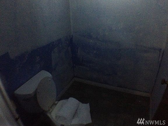 4th image of 227 Vine St