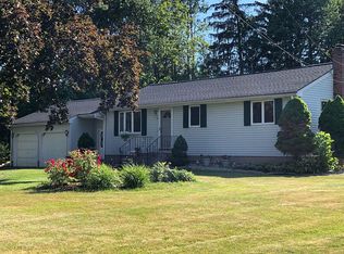 8 Walnut Tree Rd, Cromwell, CT 06416