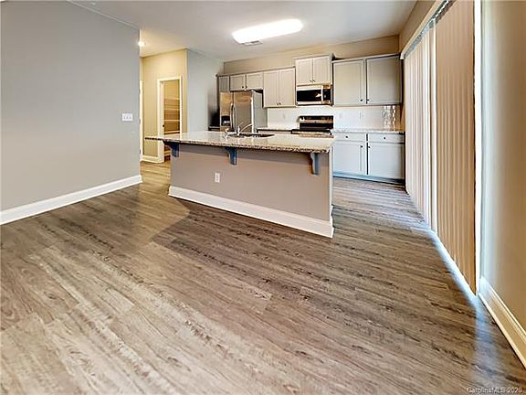 4th image of 9224 Evans Creek Ct