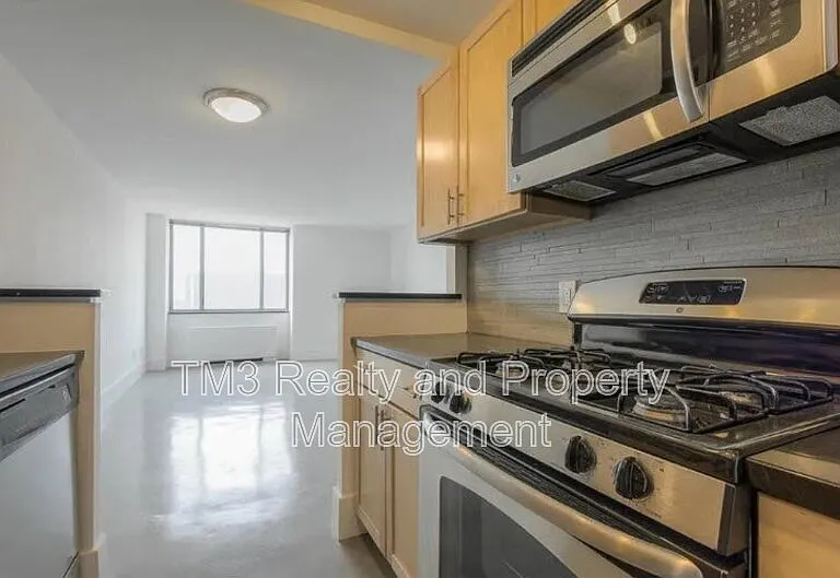 600 E 8th St #TS-Q — Photo 1