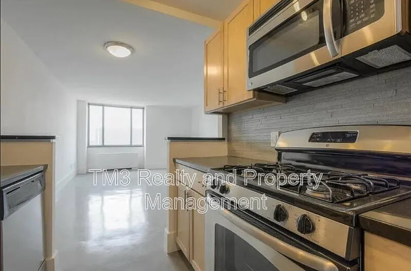 600 E 8th St #TS-Q