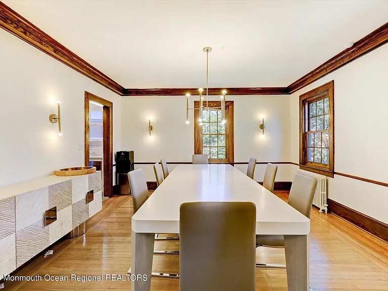 570 N Edgemere Dr #A — Photo 16