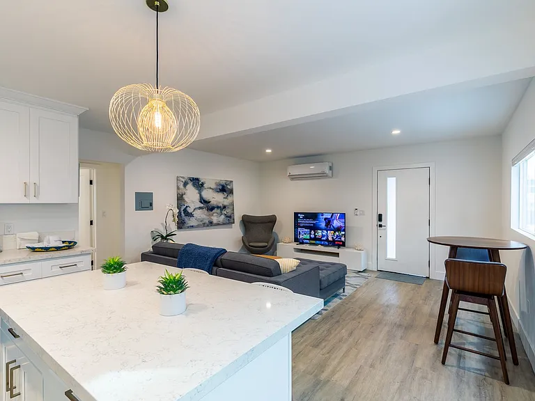 350 Hermosa Ave — Photo 29