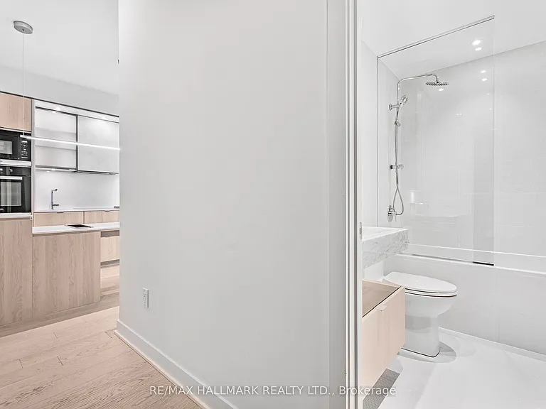 11 Yorkville Ave #3406 — Photo 7
