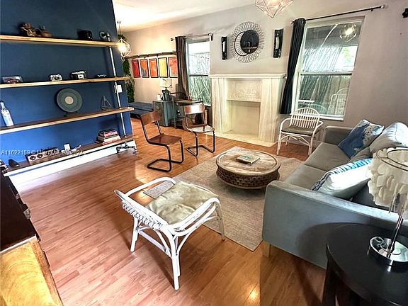 5th image of 3310 Oak Ave #0