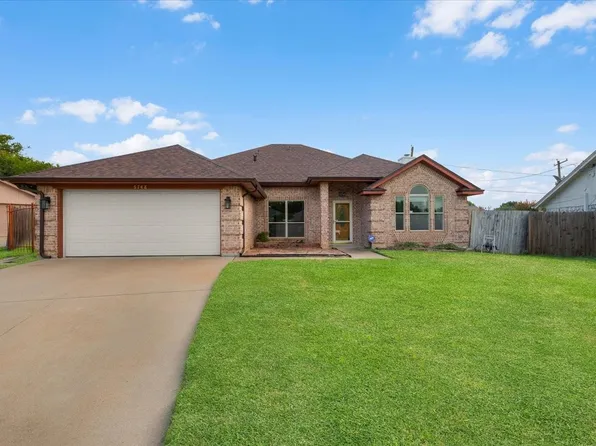 5748 Caracas Dr, Fort Worth, TX 76180