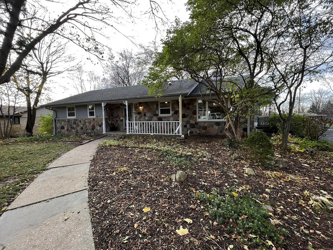 N74W22139 Alta Vista DRIVE photo 1