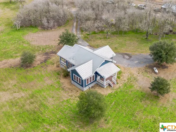 380 York Crossing Rd, Kingsbury, TX 78638