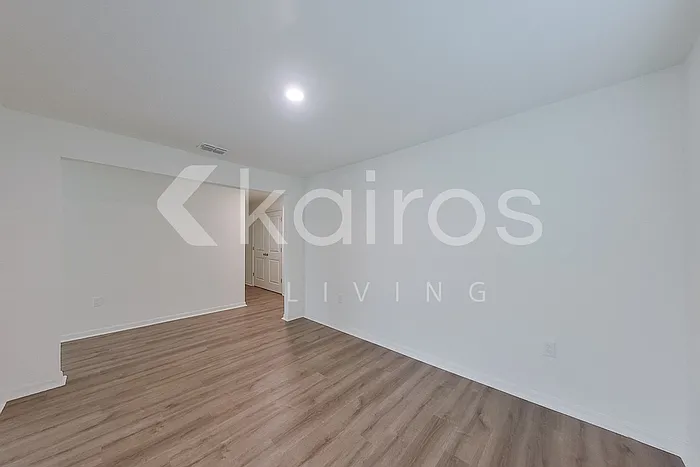 21262 Quesada Ave — Photo 17