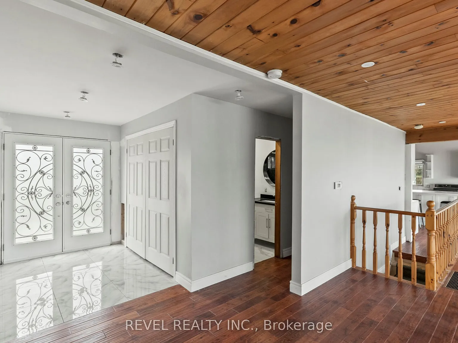 5 bed, $3,000 — Photo 2