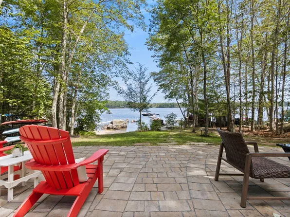 60 Ridge Road, Frye Island, ME 04071