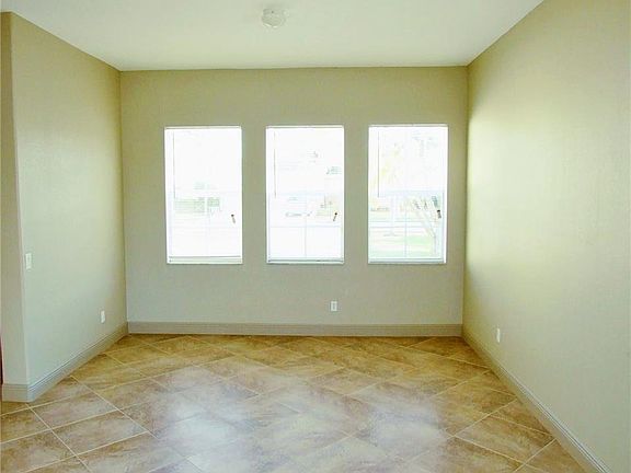 3rd image of 3014 Lake Manatee Ct