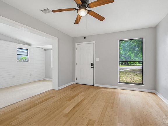 3rd image of 5535 Mayfair Cir