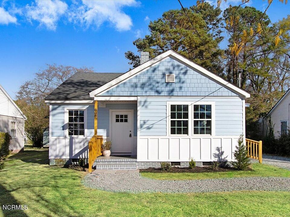 1st image of 808 N Pineview Avenue