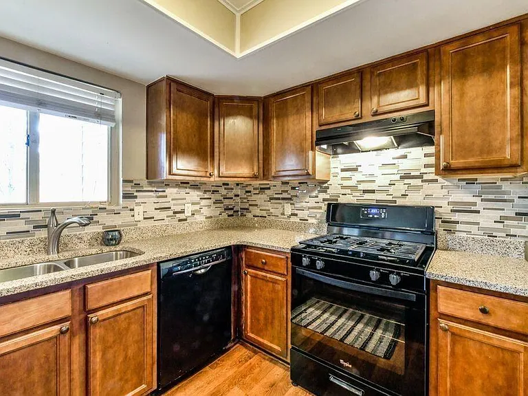 53 Doranne Ct SE #53 — Photo 6