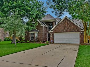 62 Parsley Ct, Lake Jackson, TX 77566