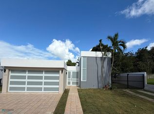 319 Calle Clavel, Carolina, PR 00987