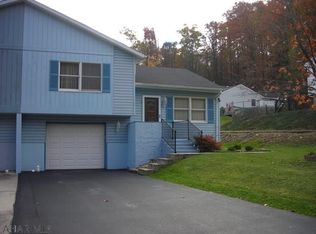 1625 Timberline Dr, Altoona, PA 16601