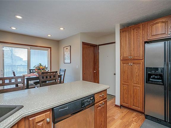 4th image of 7397 Foghorn Ln