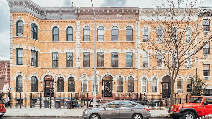 Rented by Nooklyn NYC LLC | media 39