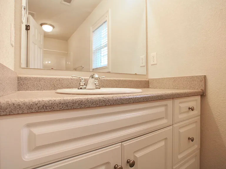 807 W Longleaf Dr #85 — Photo 16